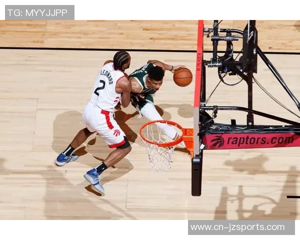 小卡称赞训练营表现出色年轻球员防守沟通能力显著提升 小卡称赞训练营表现出色年轻球员防守沟通能力显著提升