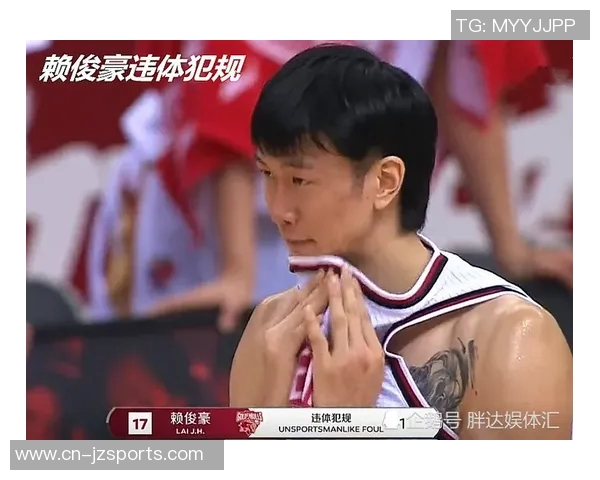 比甲比赛因球迷投掷水杯击中主裁在第87分钟意外中止引发热议