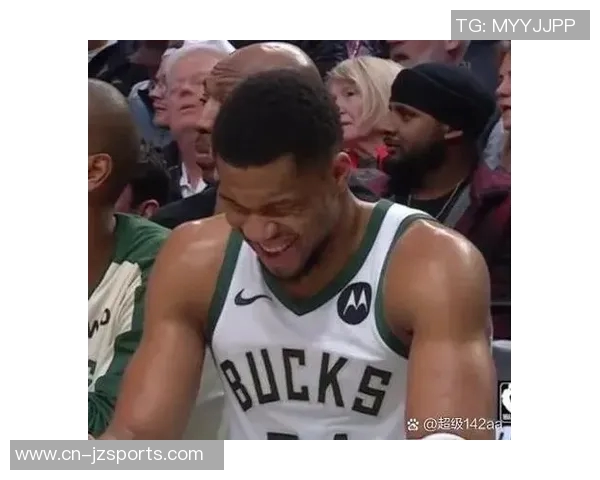 字母哥上半场表现平平11投7中仅得14分2篮板1助攻引发热议 字母哥上半场表现平平11投7中仅得14分2篮板1助攻引发热议