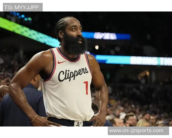 哈登三分火力全开半场独得26分快船领先太阳16分小卡与狄龙合力贡献28分