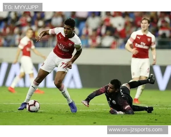 费耶诺德欧联杯比赛因恶劣天气推迟至明晨三点开球